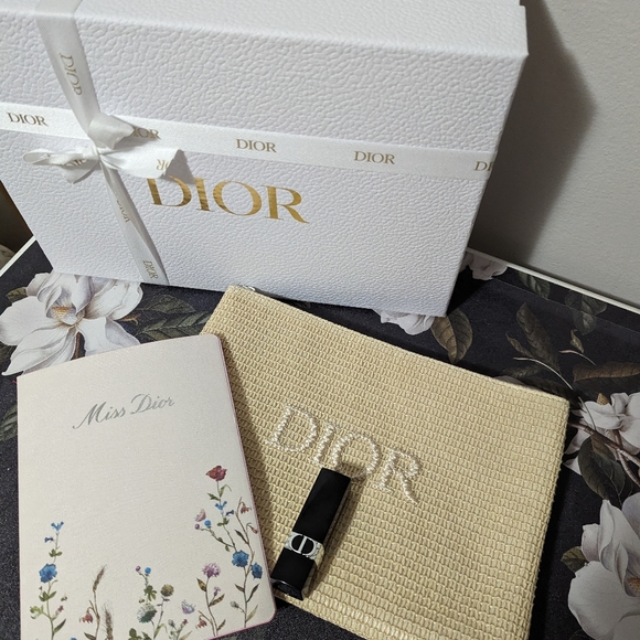 Dior Beauty Bundle - Picture 10 of 17